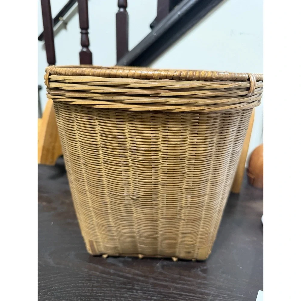 N/A vintage hand